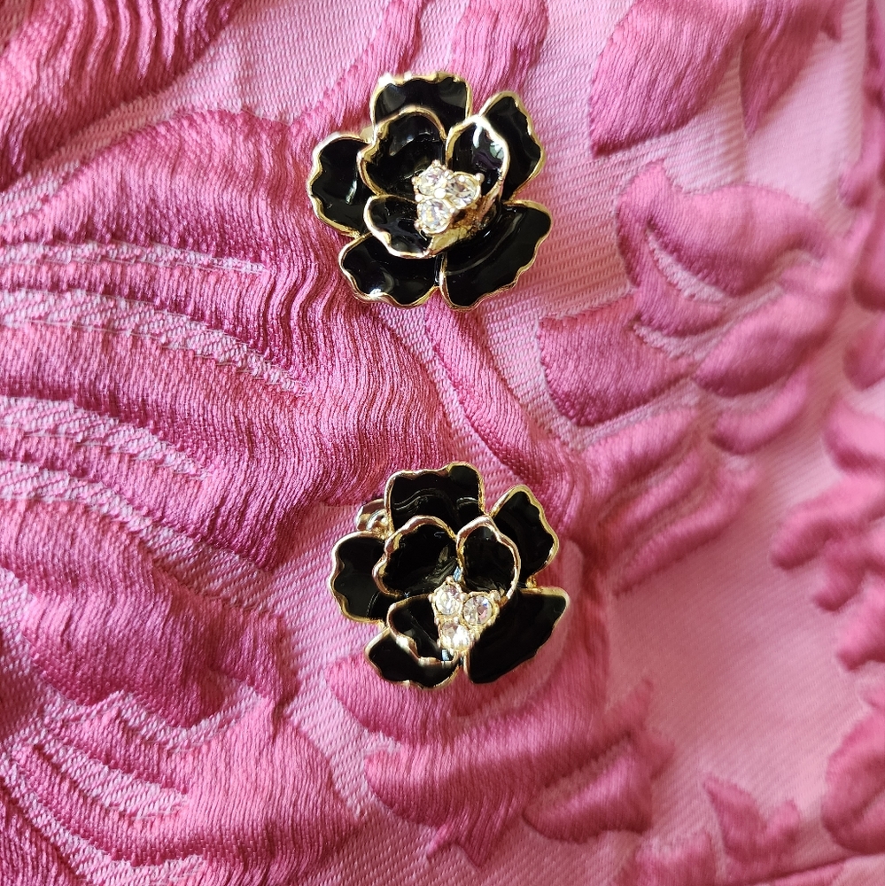 Clip-on earrings